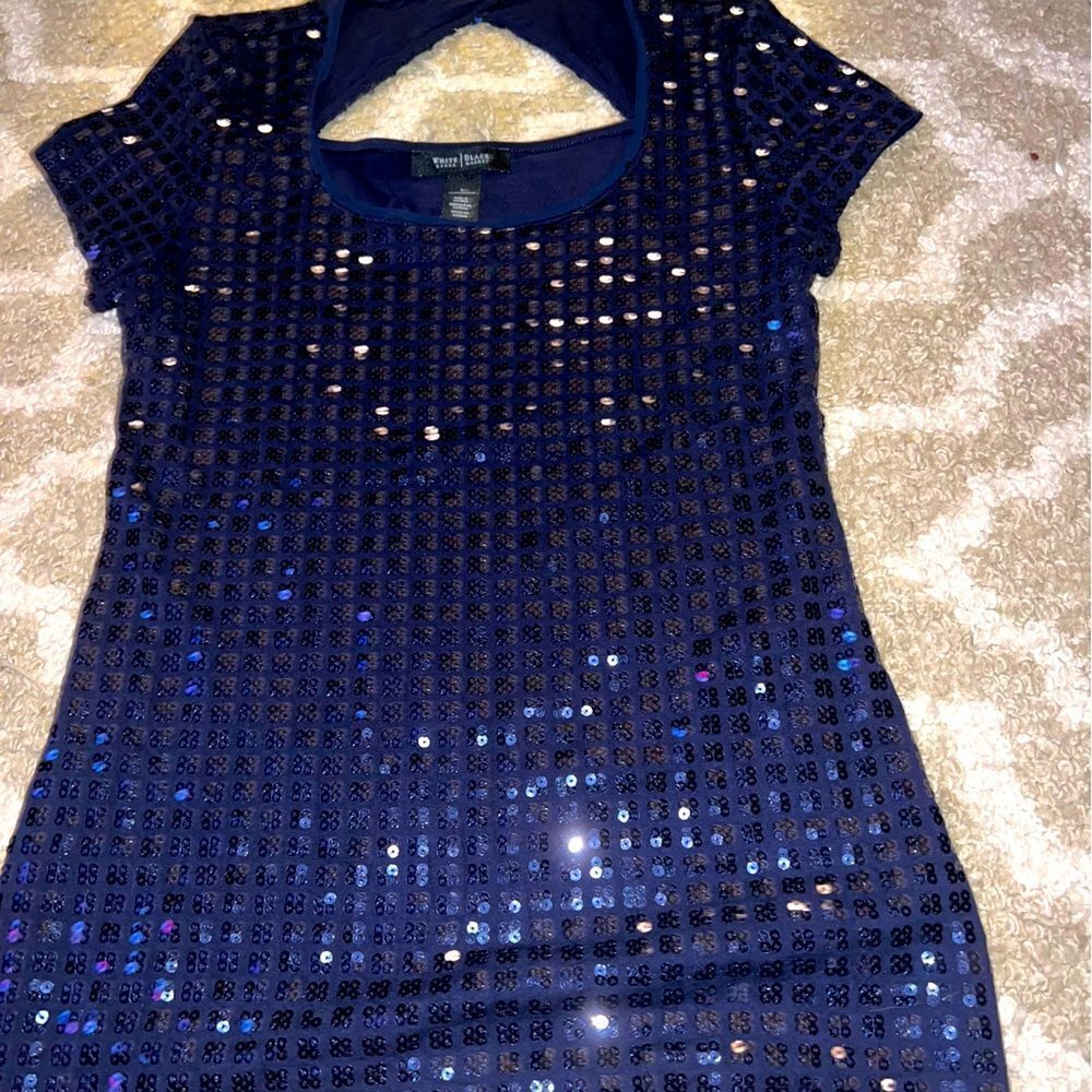 White House black market size S